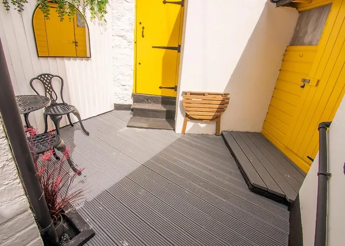 North Bay Holiday Apartment With Internet, Smart Tv\'S And Patio Area